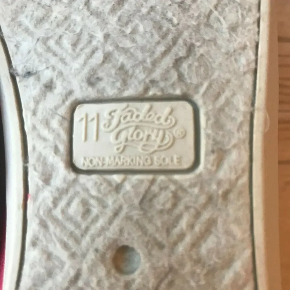 Faded Glory Arizona Jean Co Skirt and Sneakers Size Medium 11